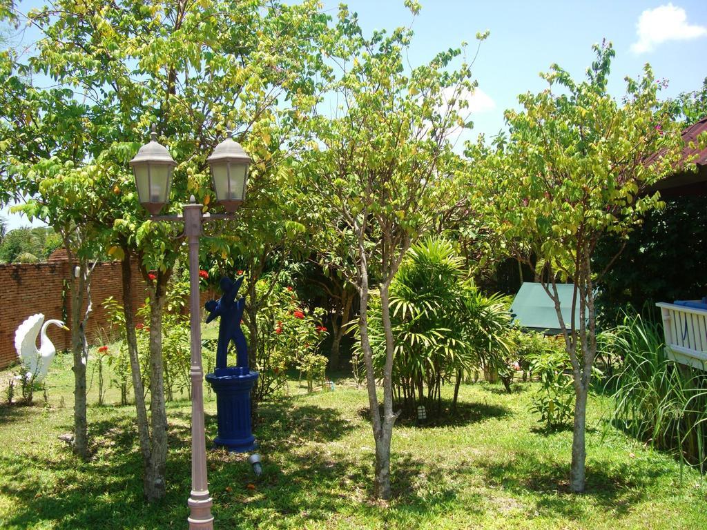 Pictory Garden Resort Sattahip Extérieur photo