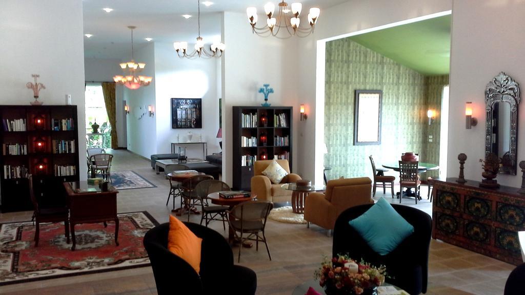 Pictory Garden Resort Sattahip Extérieur photo