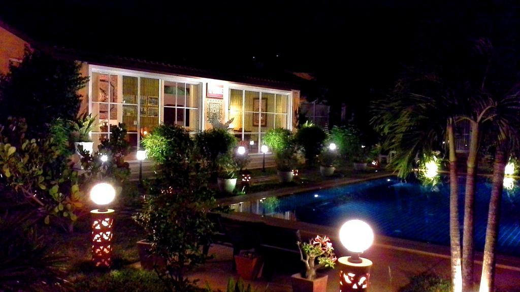 Pictory Garden Resort Sattahip Extérieur photo