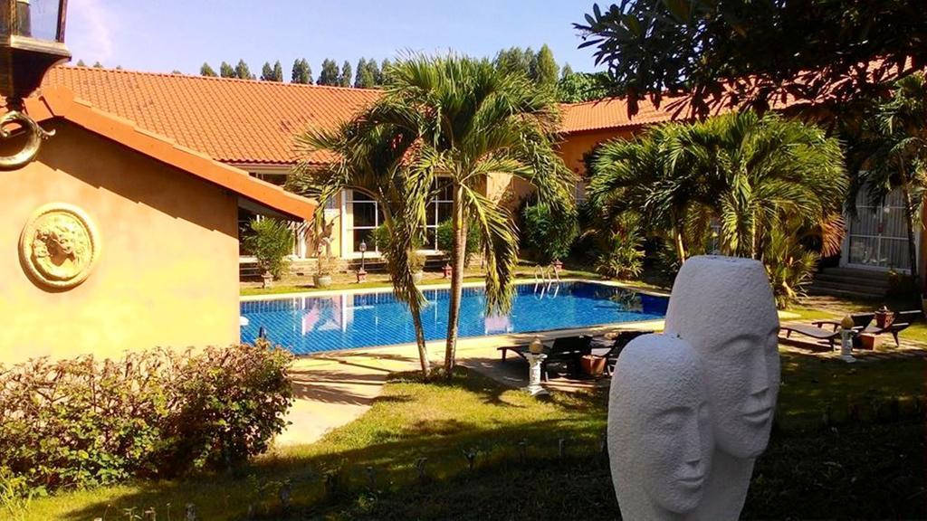 Pictory Garden Resort Sattahip Extérieur photo