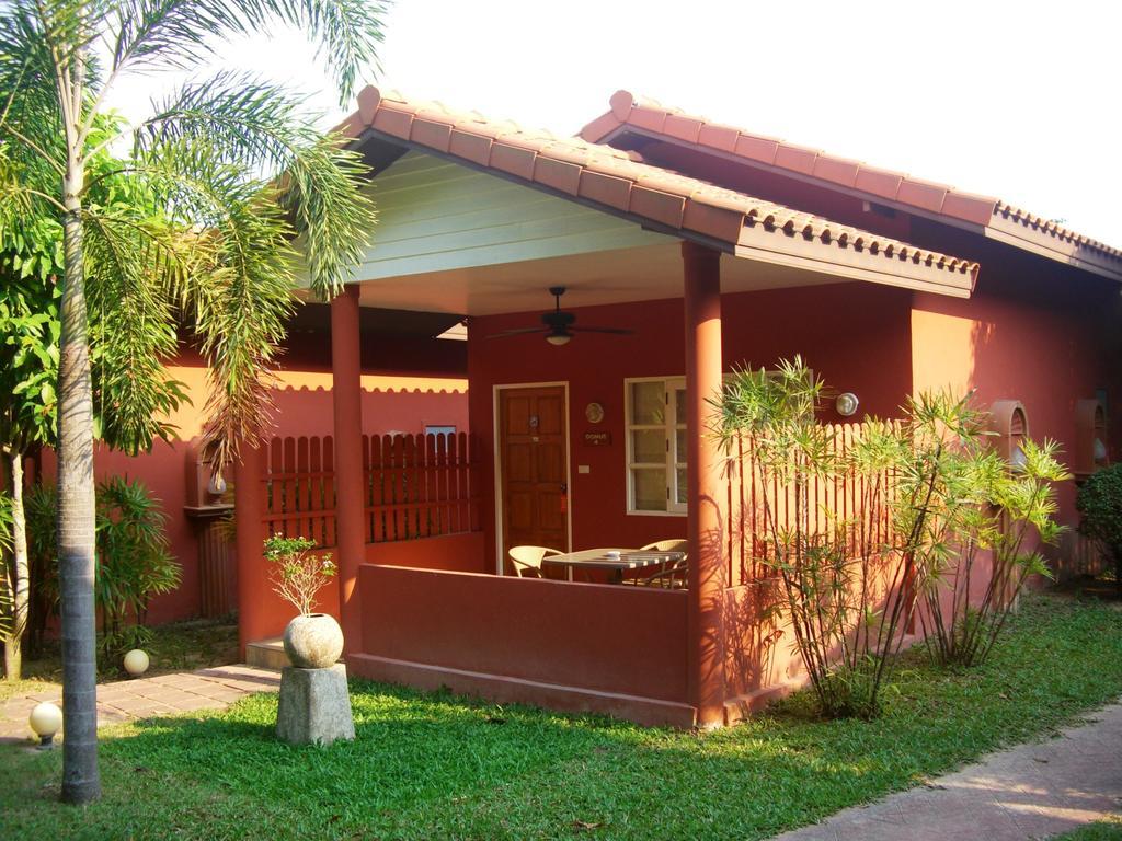 Pictory Garden Resort Sattahip Extérieur photo