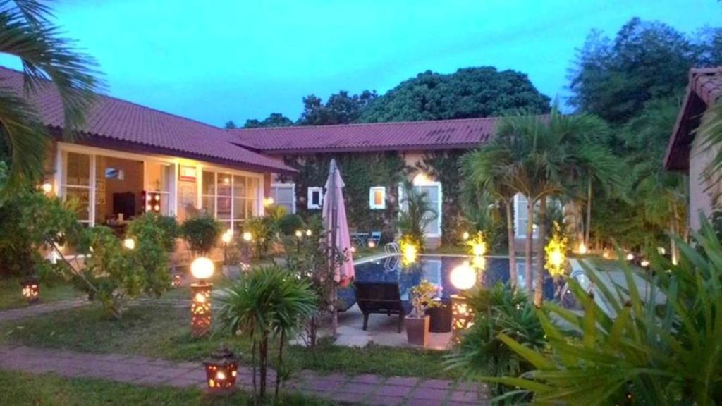 Pictory Garden Resort Sattahip Extérieur photo
